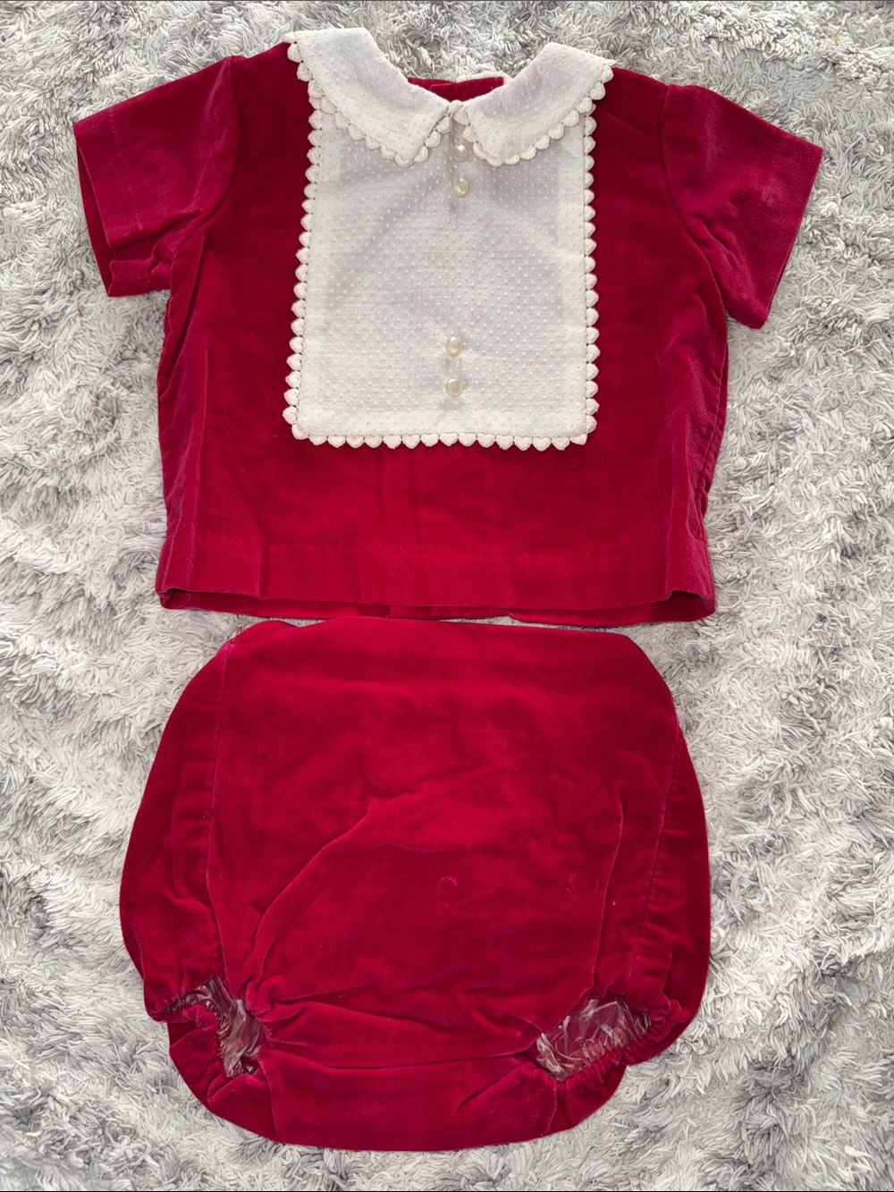 0/3m vintage 1960s Girls Red Velvet Two-Piece Set with White Lace dress NWOT